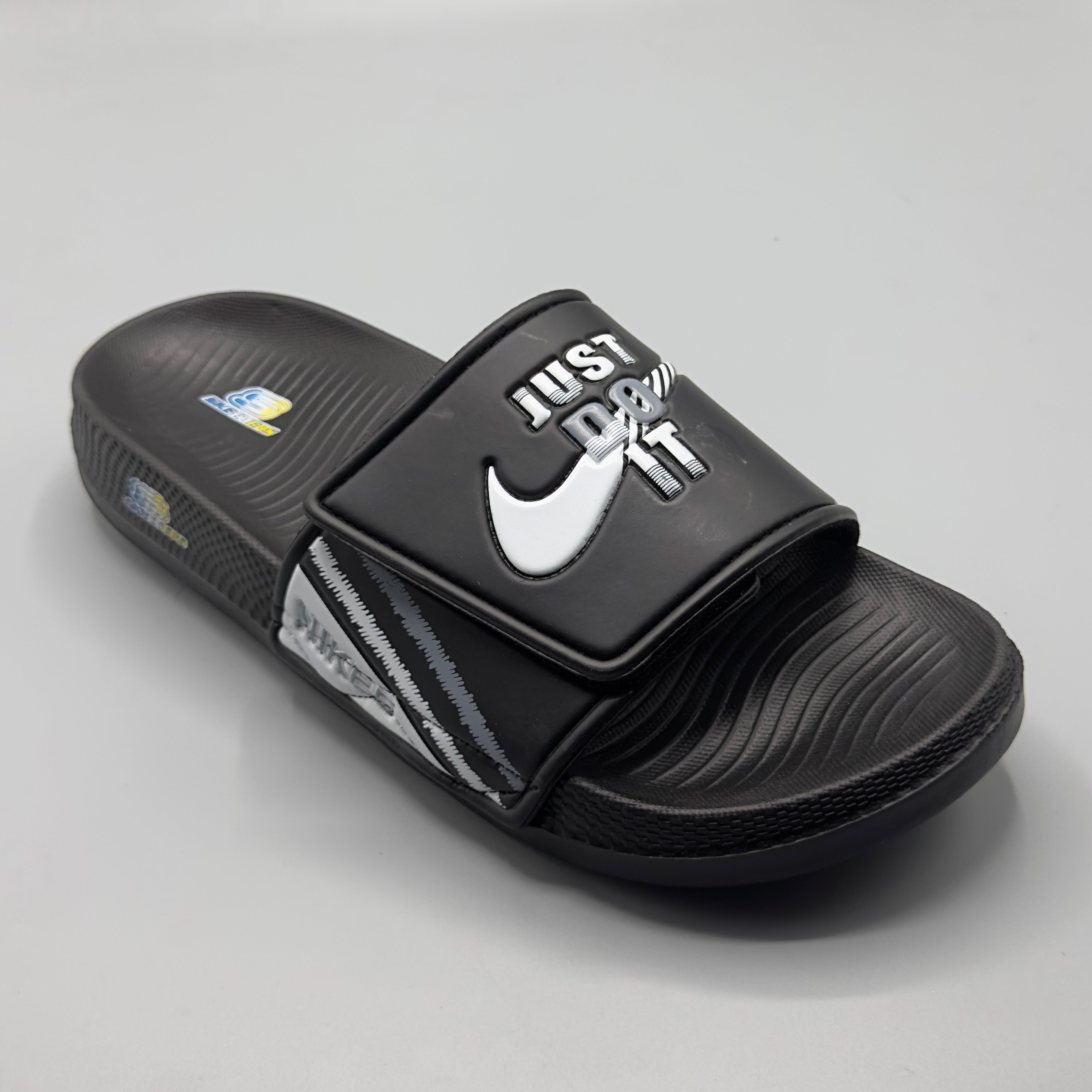 Black , Lightweight athletic slides for men designed for gym, casual wear, and daily use.