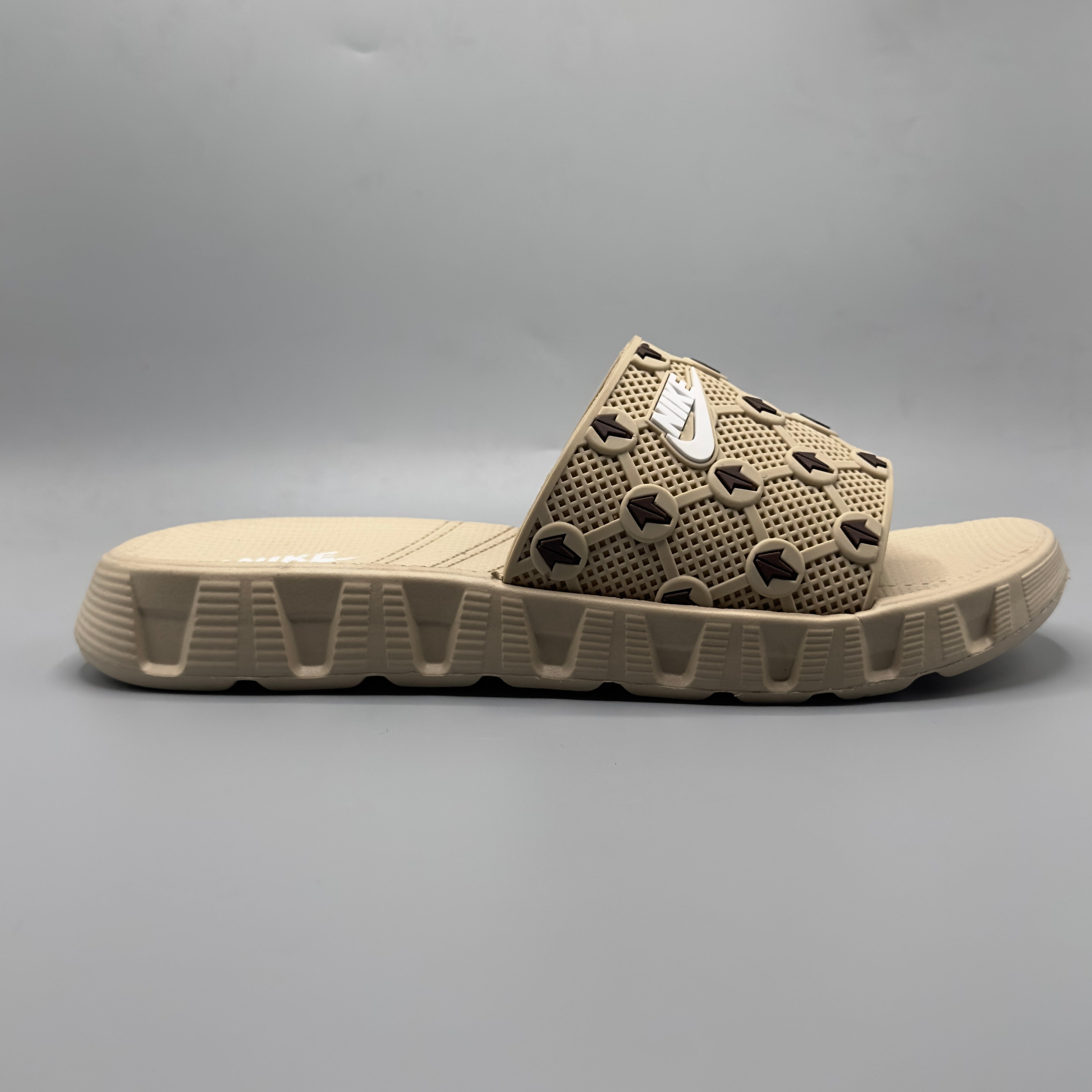 Beige , Comfortable Athletic Slides for Men suitable for everyday walking