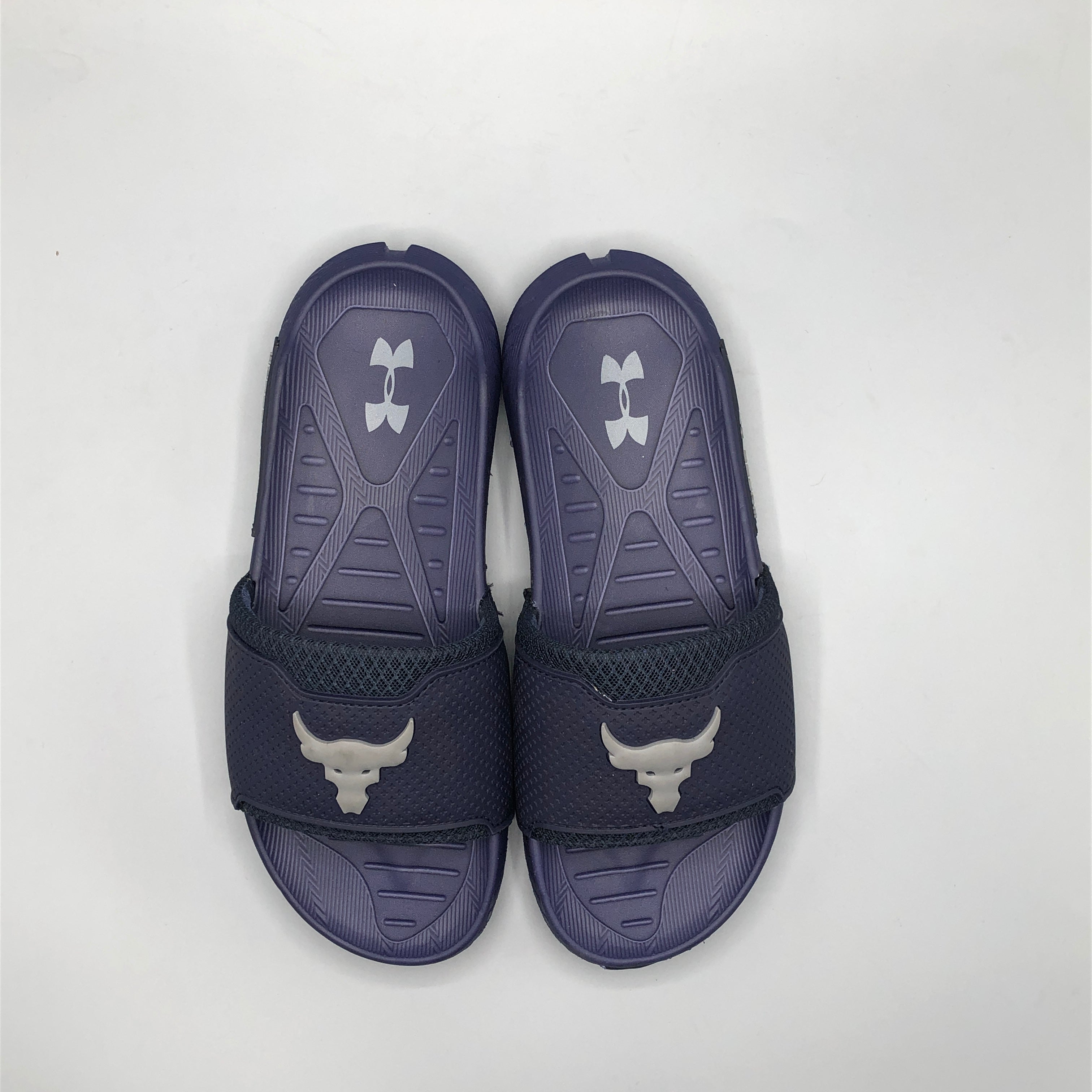 PowerFlex Comfort Slides angled view showcasing premium comfort and grip, Navy